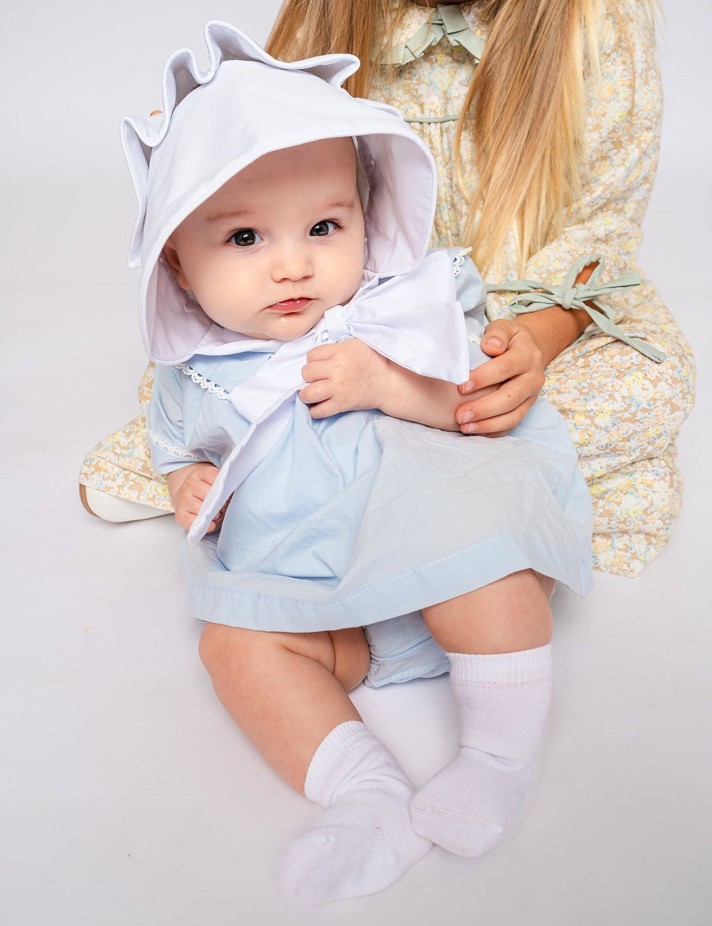 Olivia White Bonnet
